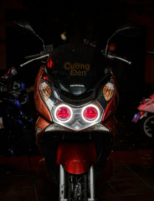 Tân Trang Honda PCX 2010: Độ Bi Cầu Kenzo S500 Pro, Mắt Quỷ Đổi Màu APP & Pad CNC Chuyên Dụng